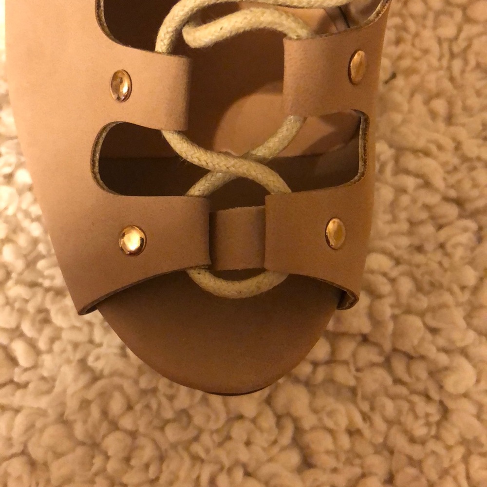 Heels - Picture 6 of 7